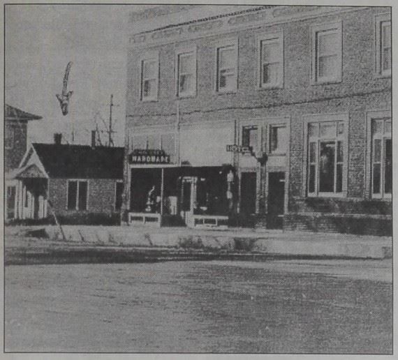 Black and white photograph of the Post Office on Main Street where the first library was housed